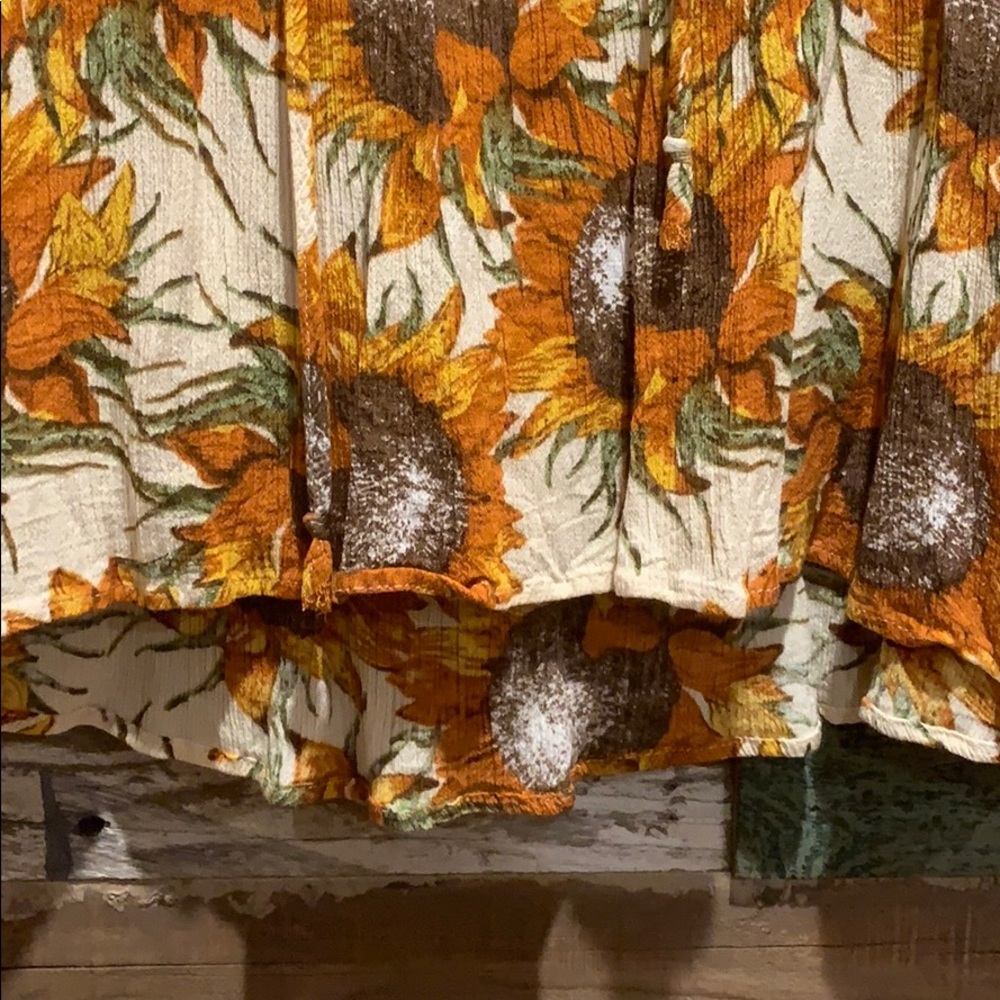 SOLD 💟Peasant Blouse by Umgee - Picture 6 of 8